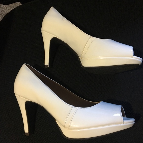 clarks narine rowe pumps